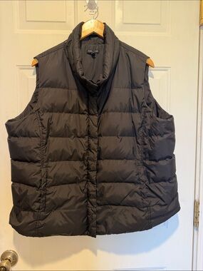 Eileen Fisher Woman Duck Down Puffer Vest
